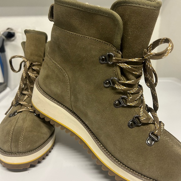 UGG Olive Lace-Up Winter Boots - Picture 2 of 9